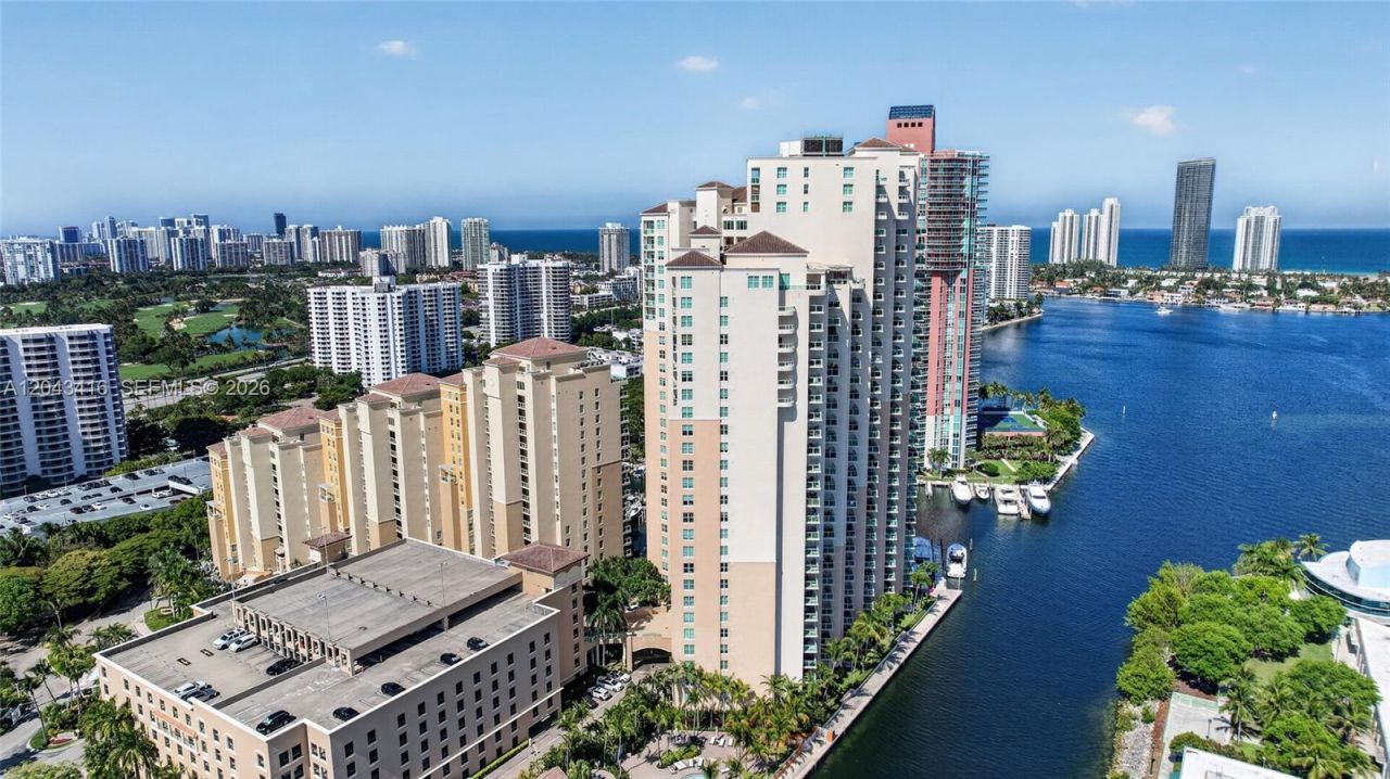 3330 NE 190th St, Unit 718, Aventura, FL 33180 Photo