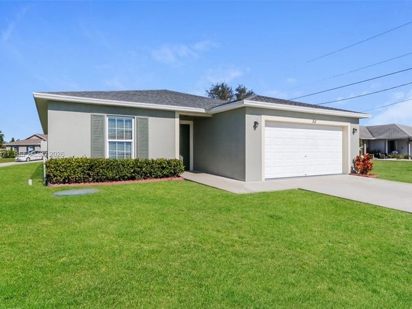 511 SW Nadell Ave, Port St. Lucie, FL 34953