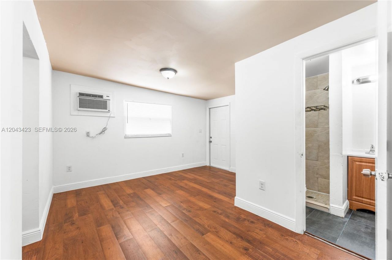 8057 NE 1st Ave, Unit 2, Miami, FL 33138 Photo