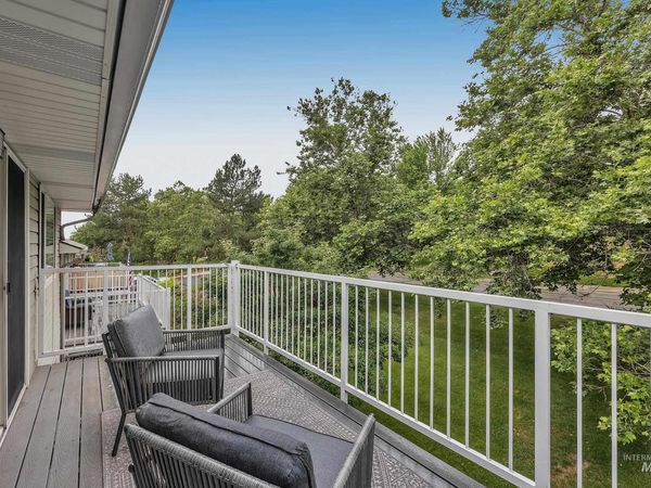 405 W Village Ln, Boise, ID 83702