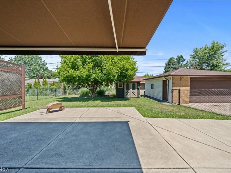 10890 Tiffany Lane, Parma Heights, OH 44130 Photo 32