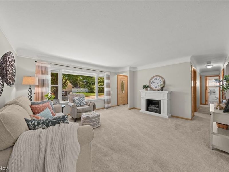 10890 Tiffany Lane, Parma Heights, OH 44130 Photo 5