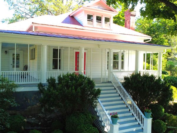320 Alleghany ST, Clifton Forge, VA 24422
