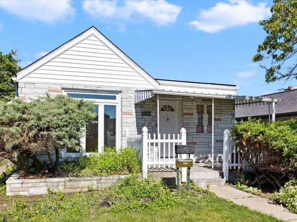 5812 N Oriole Avenue , Chicago, IL 60631