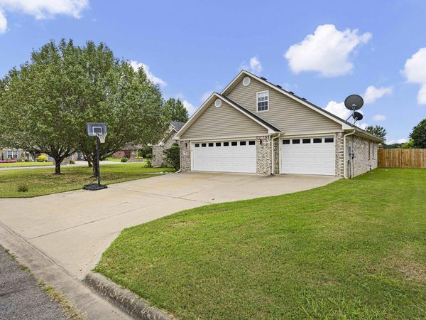 101 Cheyenne Lane, Clarksville, AR 72830