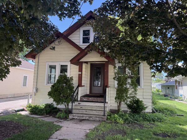117 23RD AVENUE, Oshkosh, WI 54902