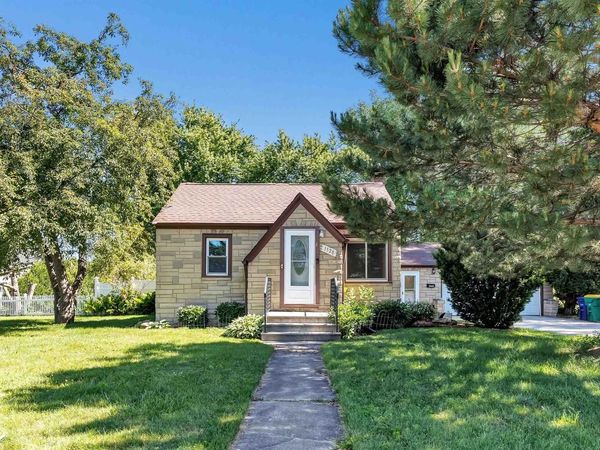 1528 7TH STREET, Green Bay, WI 54304