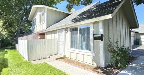1601 London Circle, Sparks, NV 89431 Photo