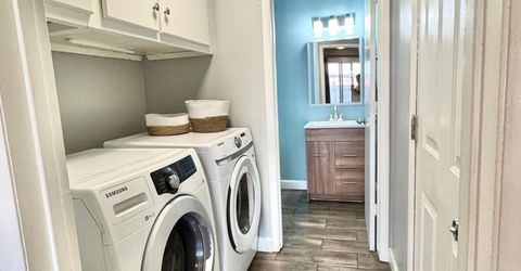 1601 London Circle, Sparks, NV 89431 Photo