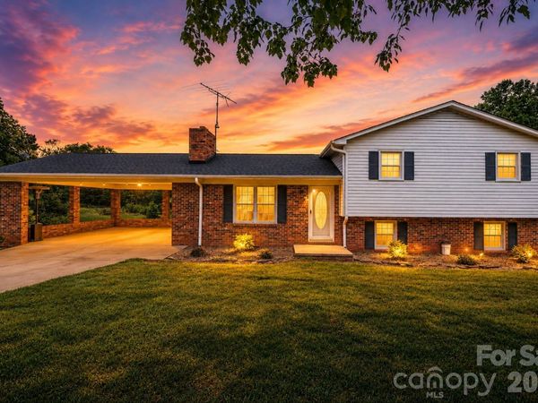 6878 Gracie Lane , Vale, NC 28168
