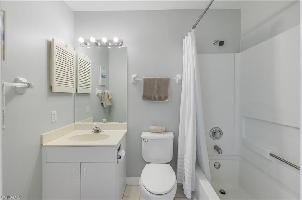 12131 Summergate Cir , Unit 203, Fort Myers, FL 33913 Photo