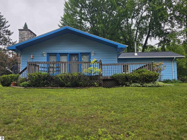 2091 Lakeside Drive, Hale, MI 48739