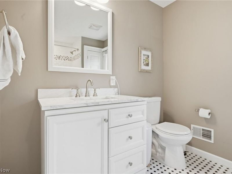 15712 Chadbourne Road, Shaker Heights, OH 44120 Photo 34
