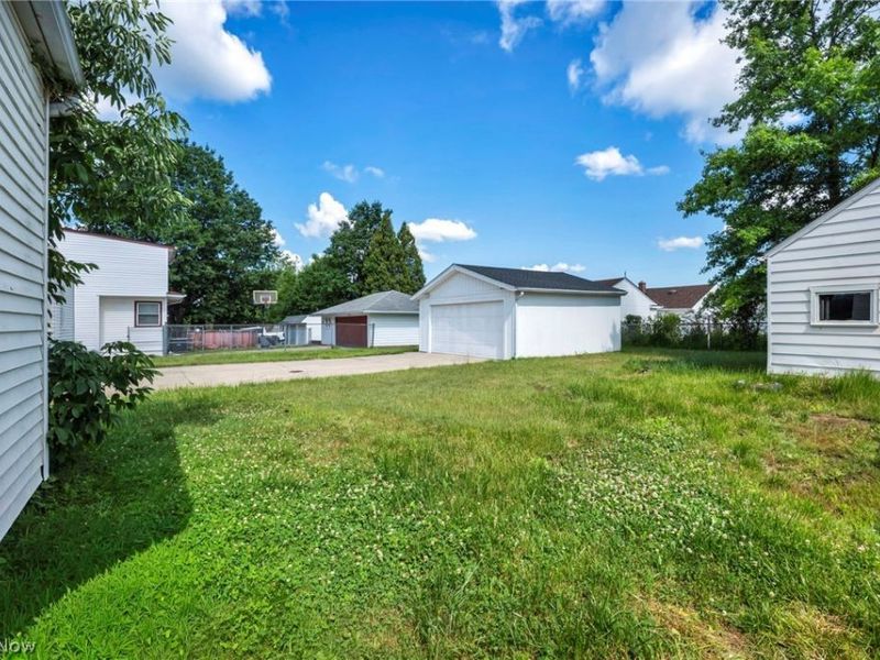 16013 Corkhill Road, Maple Heights, OH 44137 Photo 7