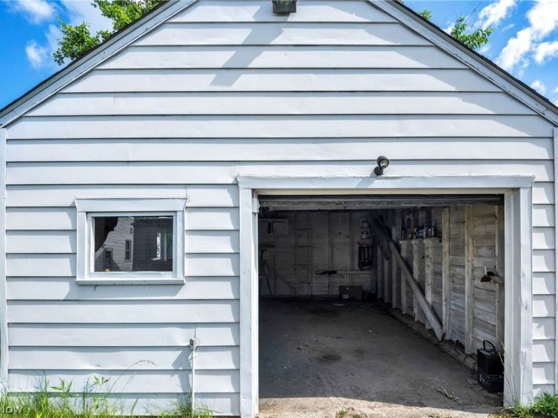 16013 Corkhill Road, Maple Heights, OH 44137 Photo 8