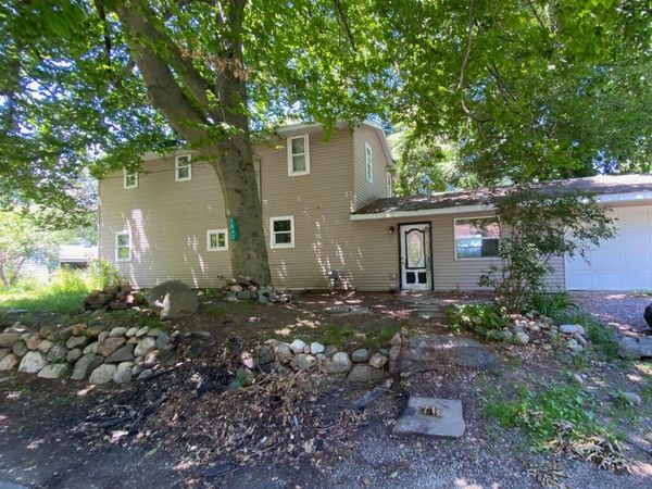 5042 4th Street, Delton, MI 49046