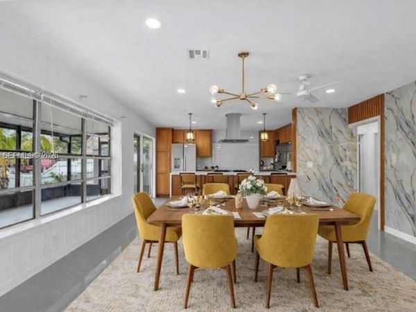 2718 Sherman St, Hollywood, FL 33020