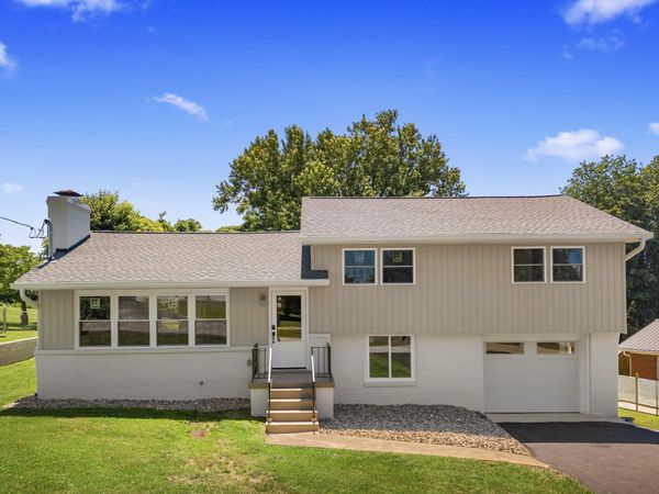 426 Oak Street, Morristown, TN 37813