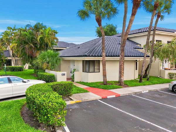 8073 NW 15th Manor, Unit 8073, Plantation, FL 33322