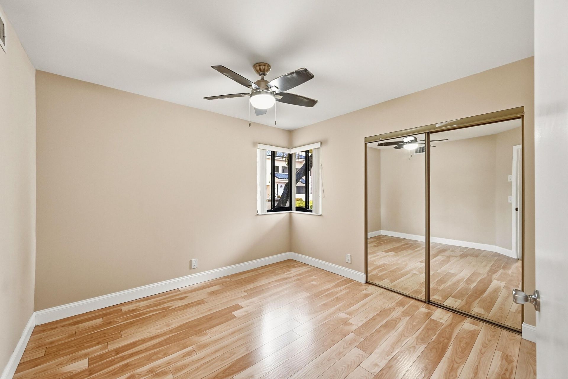 8073 NW 15th Manor, Unit 8073, Plantation, FL 33322 Photo