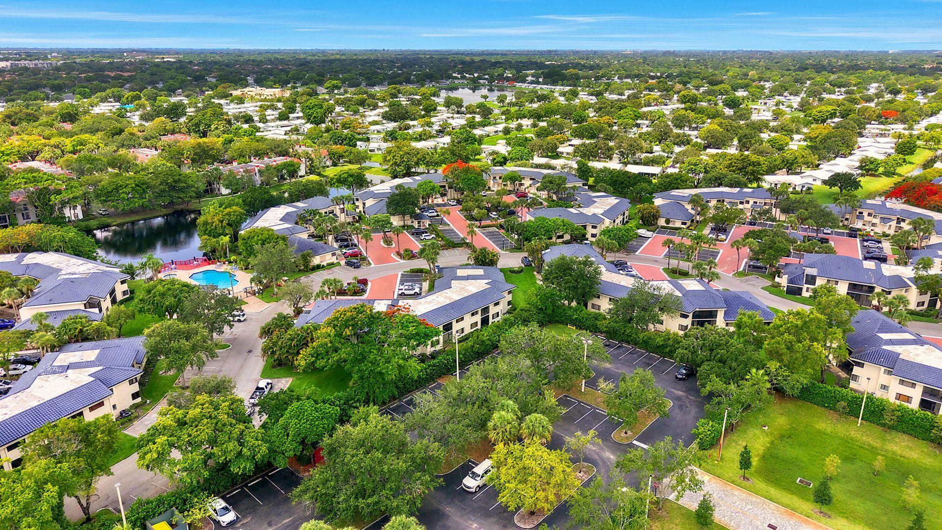 8073 NW 15th Manor, Unit 8073, Plantation, FL 33322 Photo
