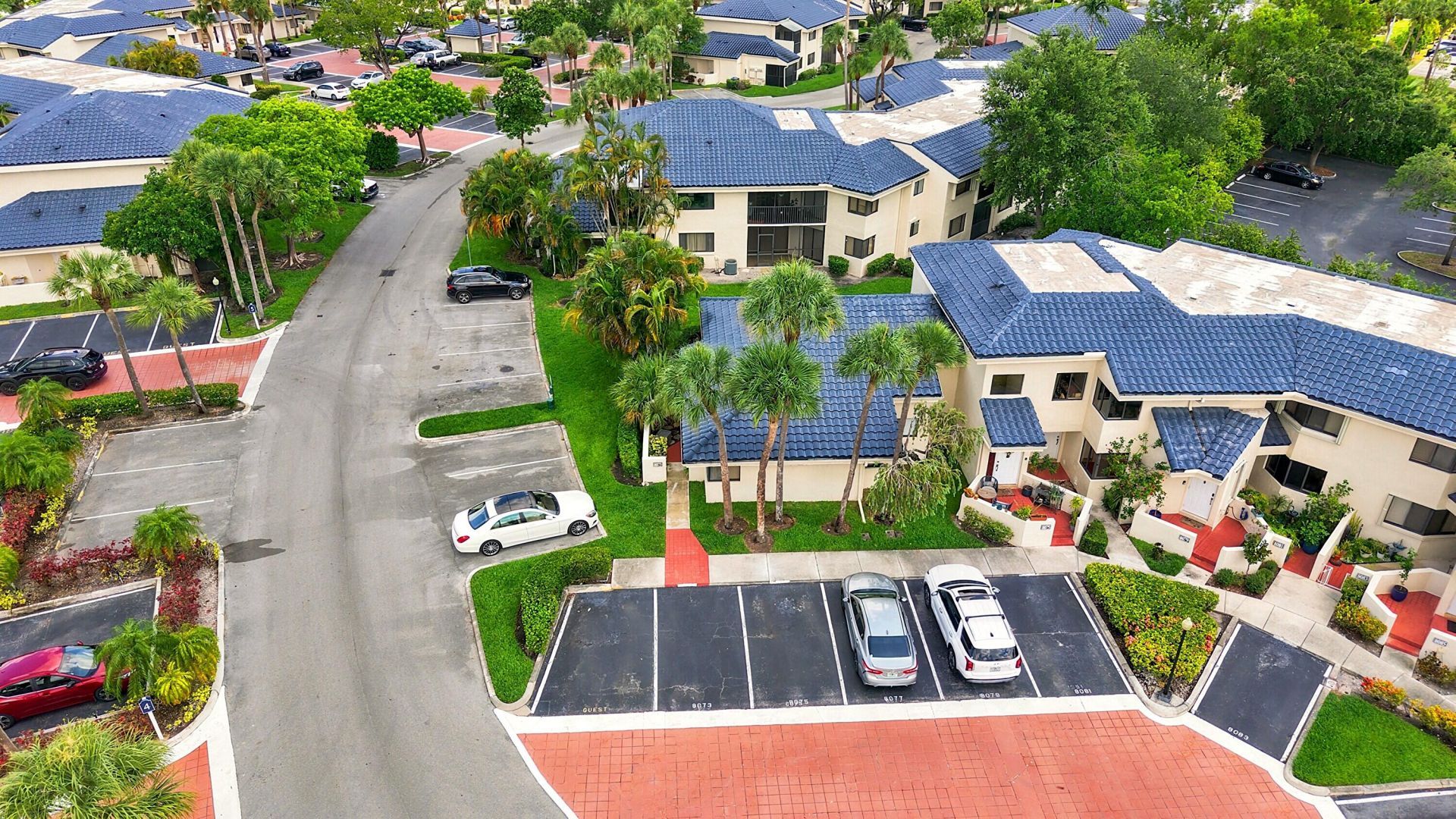 8073 NW 15th Manor, Unit 8073, Plantation, FL 33322 Photo