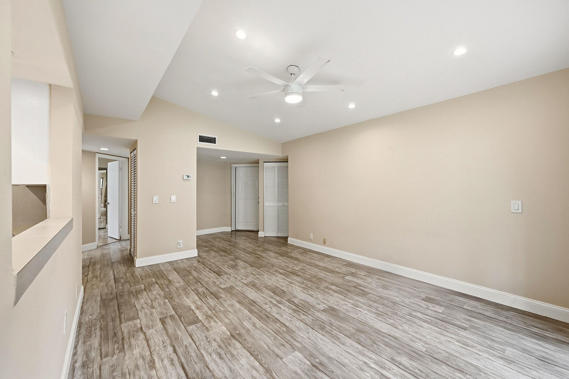 8073 NW 15th Manor, Unit 8073, Plantation, FL 33322 Photo