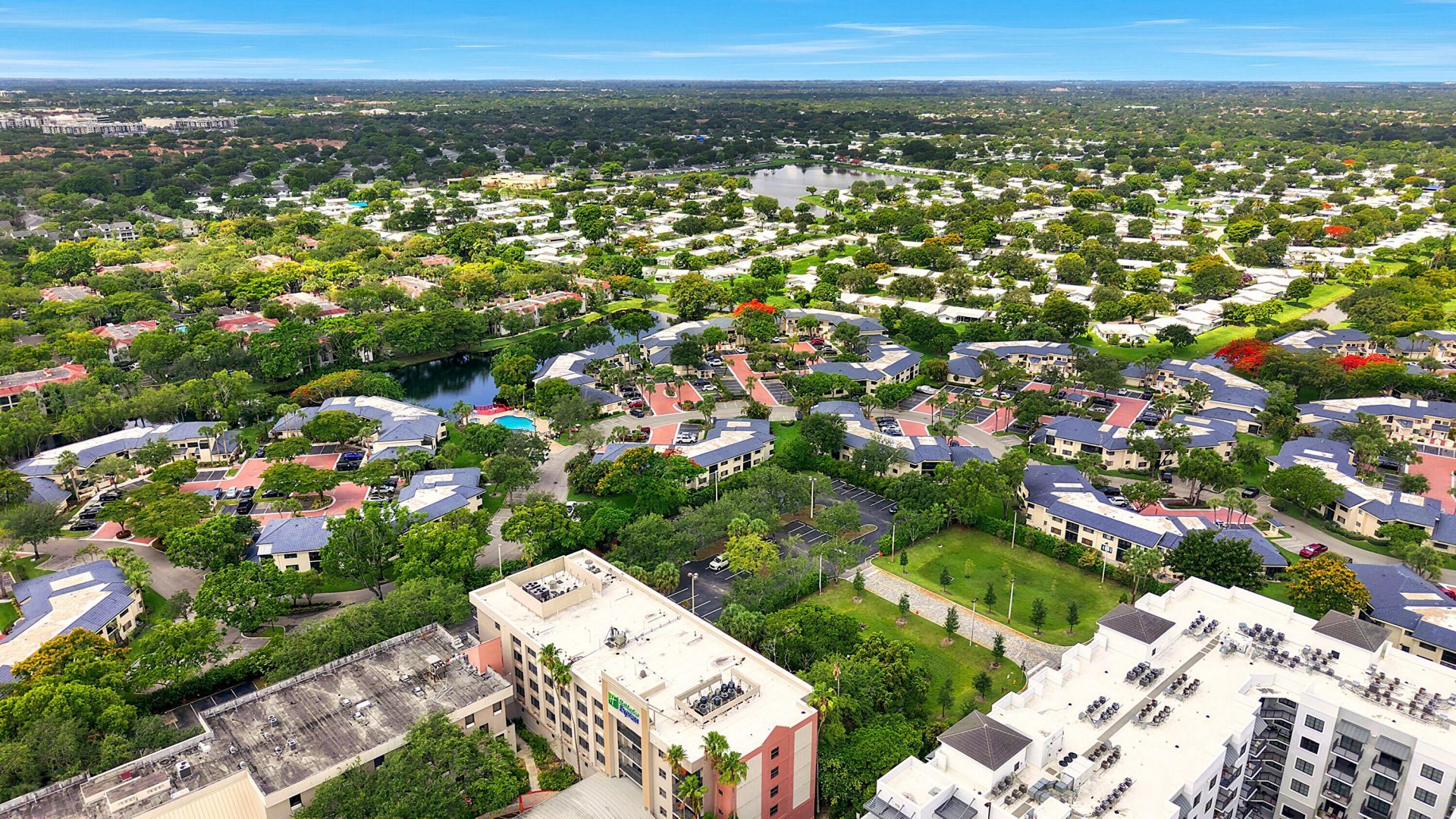 8073 NW 15th Manor, Unit 8073, Plantation, FL 33322 Photo