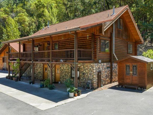 8155 Rogue River Highway, Grants Pass, OR 97527