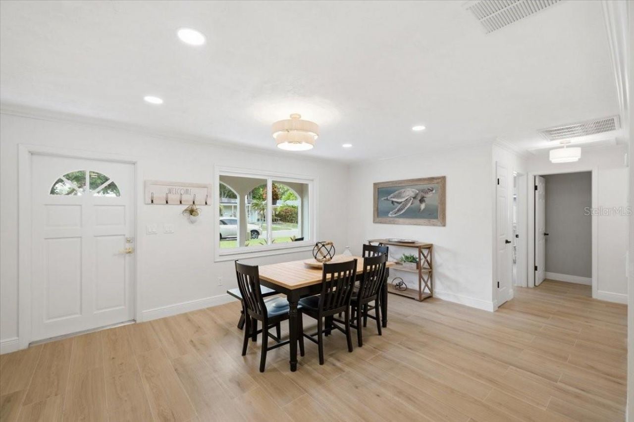 7536 18th Way N, Saint Petersburg, FL 33702 Photo