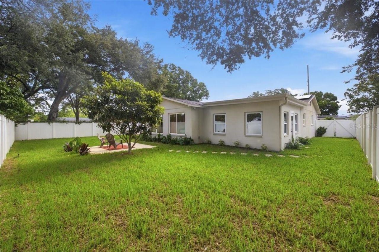 7536 18th Way N, Saint Petersburg, FL 33702 Photo