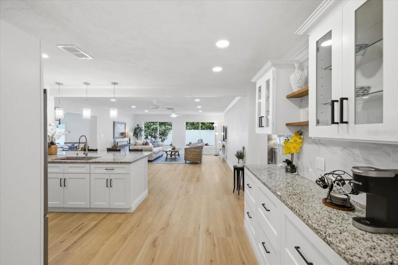 7536 18th Way N, Saint Petersburg, FL 33702 Photo