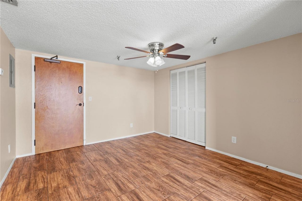 7432 Sunshine Skyway Lane S, Unit 302, Saint Petersburg, FL 33711 Photo