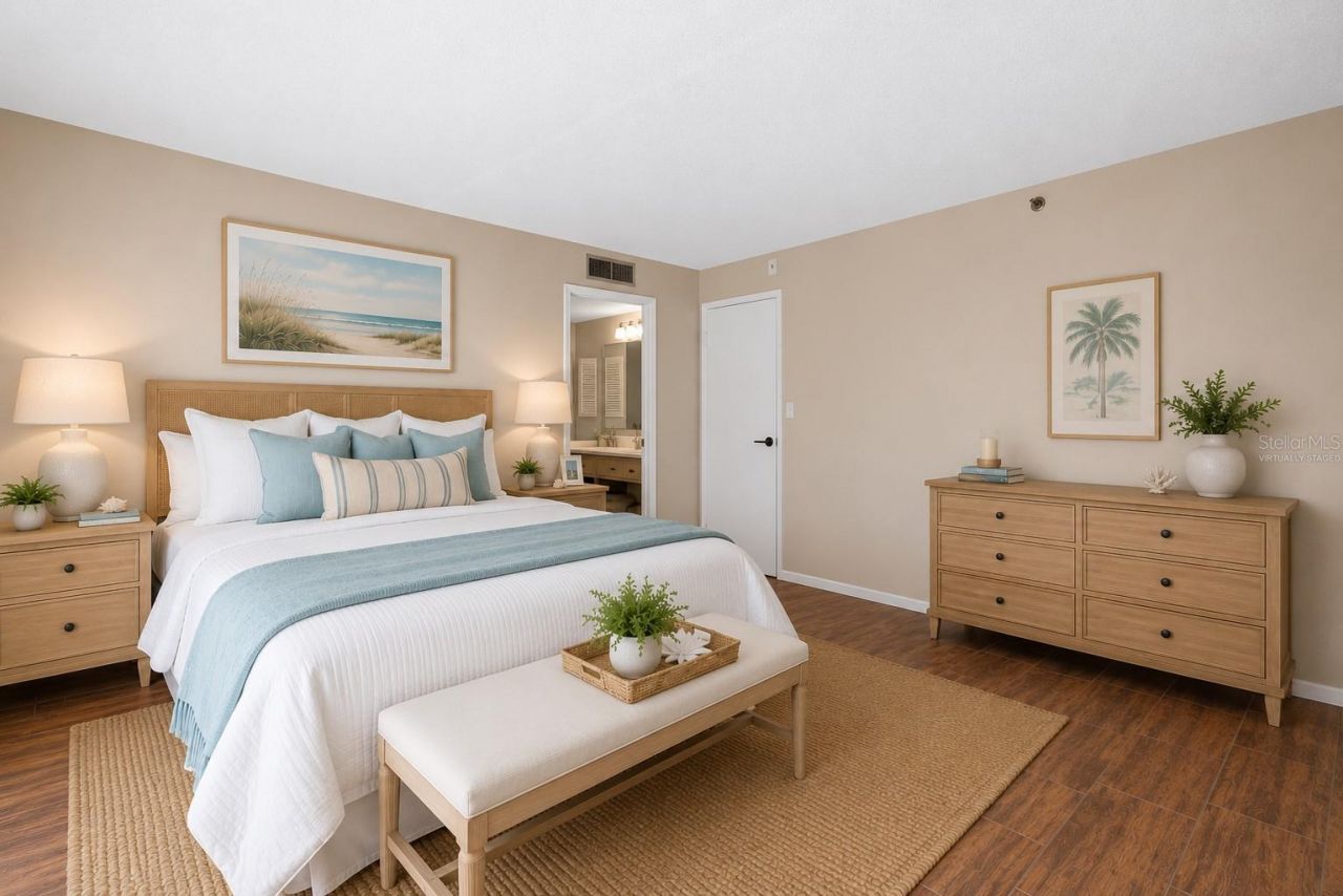 7432 Sunshine Skyway Lane S, Unit 302, Saint Petersburg, FL 33711 Photo