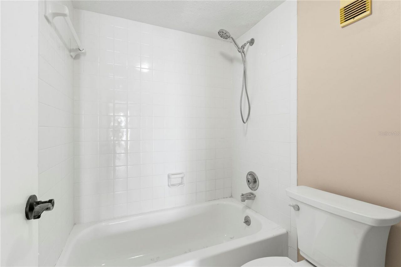 7432 Sunshine Skyway Lane S, Unit 302, Saint Petersburg, FL 33711 Photo