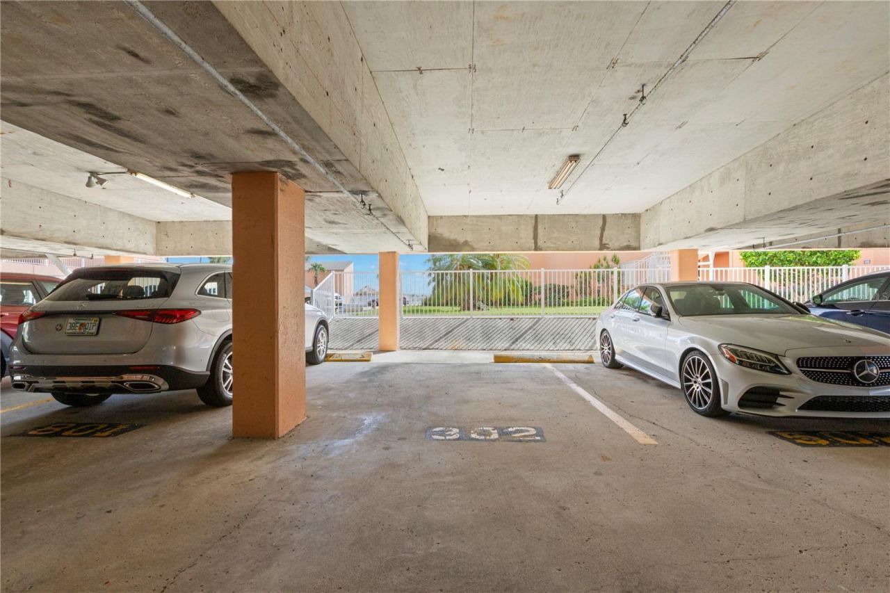 7432 Sunshine Skyway Lane S, Unit 302, Saint Petersburg, FL 33711 Photo