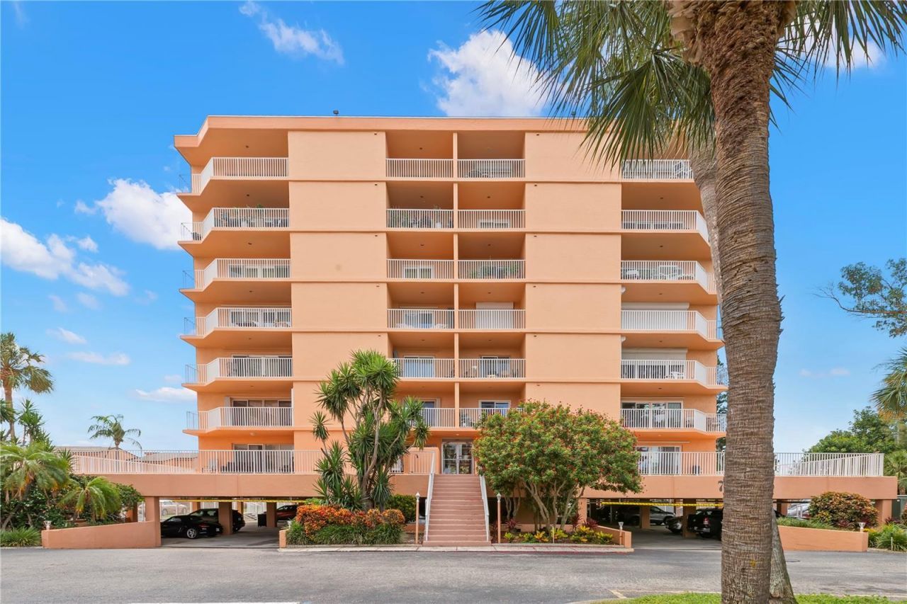 7432 Sunshine Skyway Lane S, Unit 302, Saint Petersburg, FL 33711 Photo