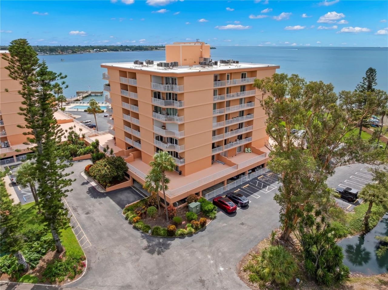 7432 Sunshine Skyway Lane S, Unit 302, Saint Petersburg, FL 33711 Photo