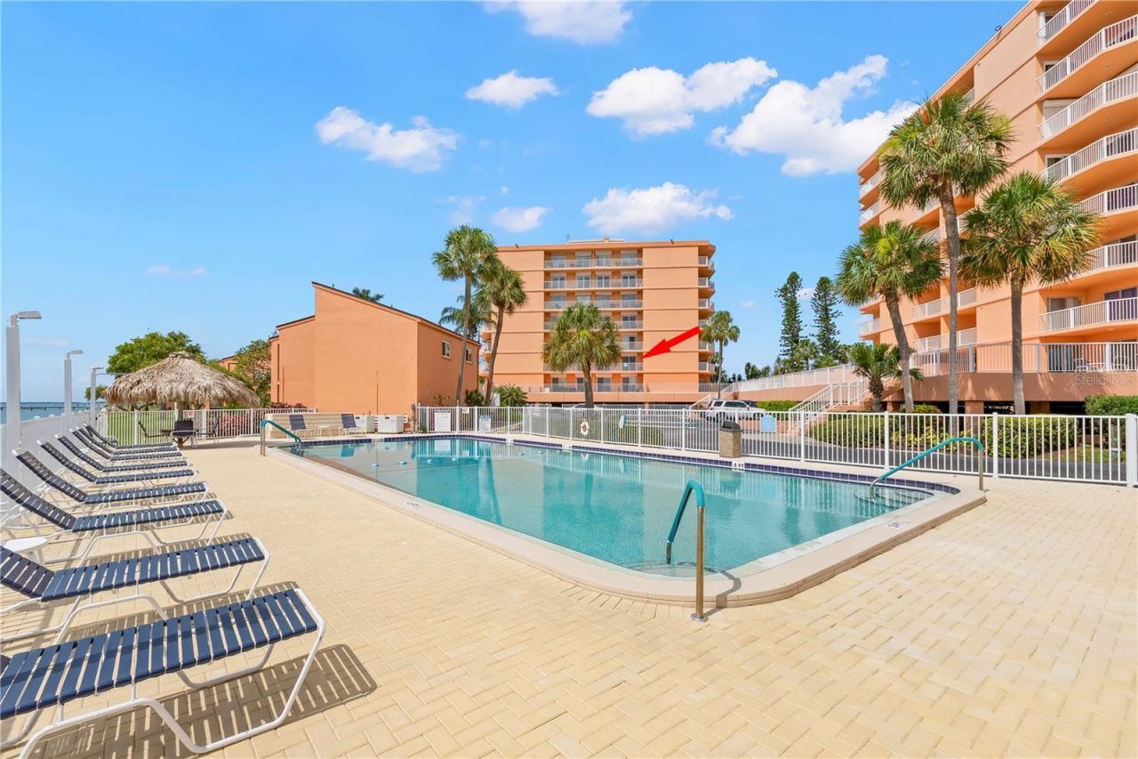7432 Sunshine Skyway Lane S, Unit 302, Saint Petersburg, FL 33711 Photo