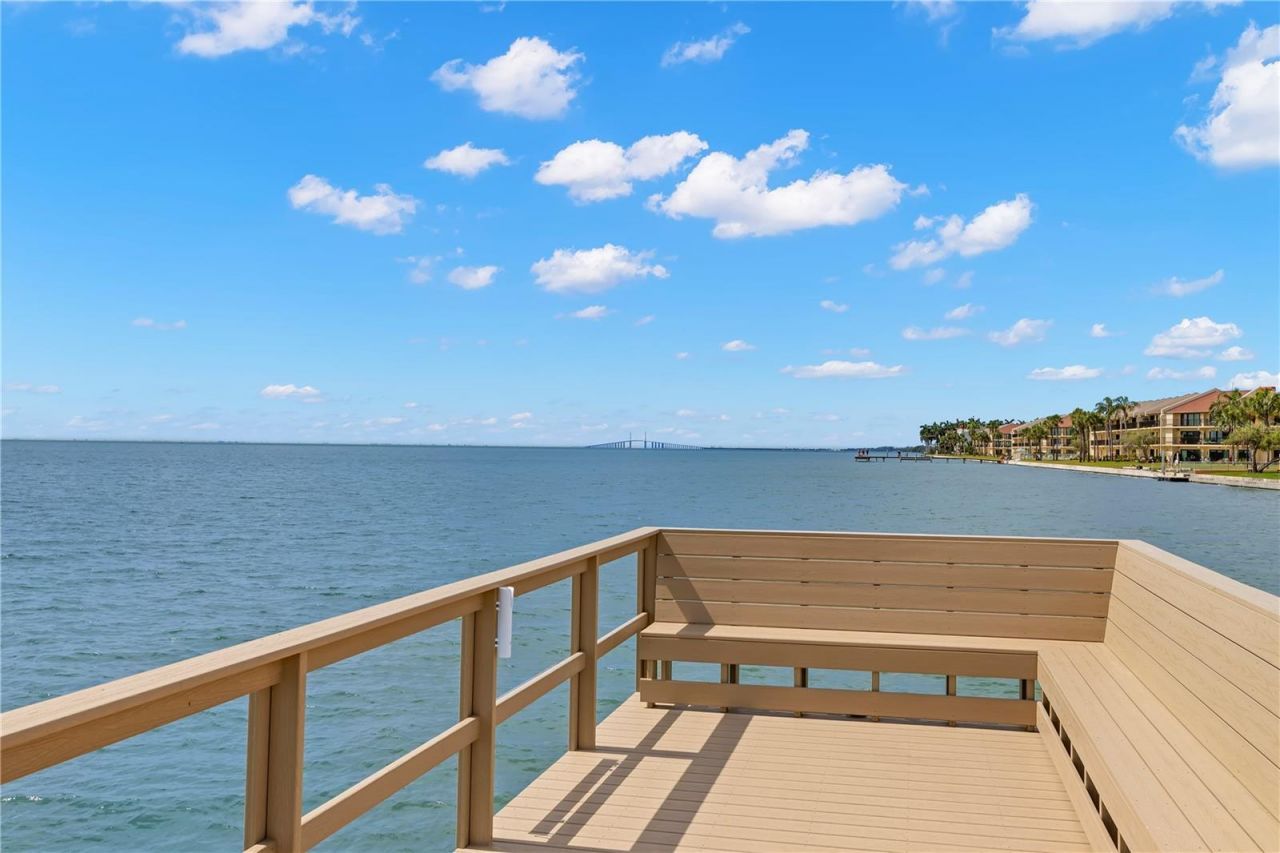 7432 Sunshine Skyway Lane S, Unit 302, Saint Petersburg, FL 33711 Photo
