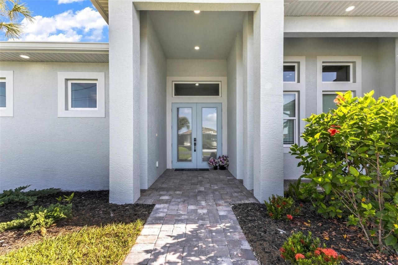 22 Sportsman Circle , Rotonda West, FL 33947 Photo
