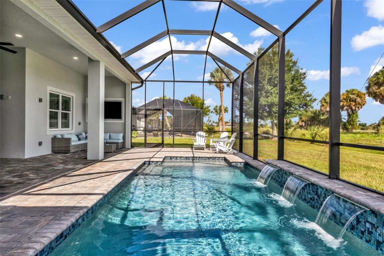 22 Sportsman Circle , Rotonda West, FL 33947 Photo