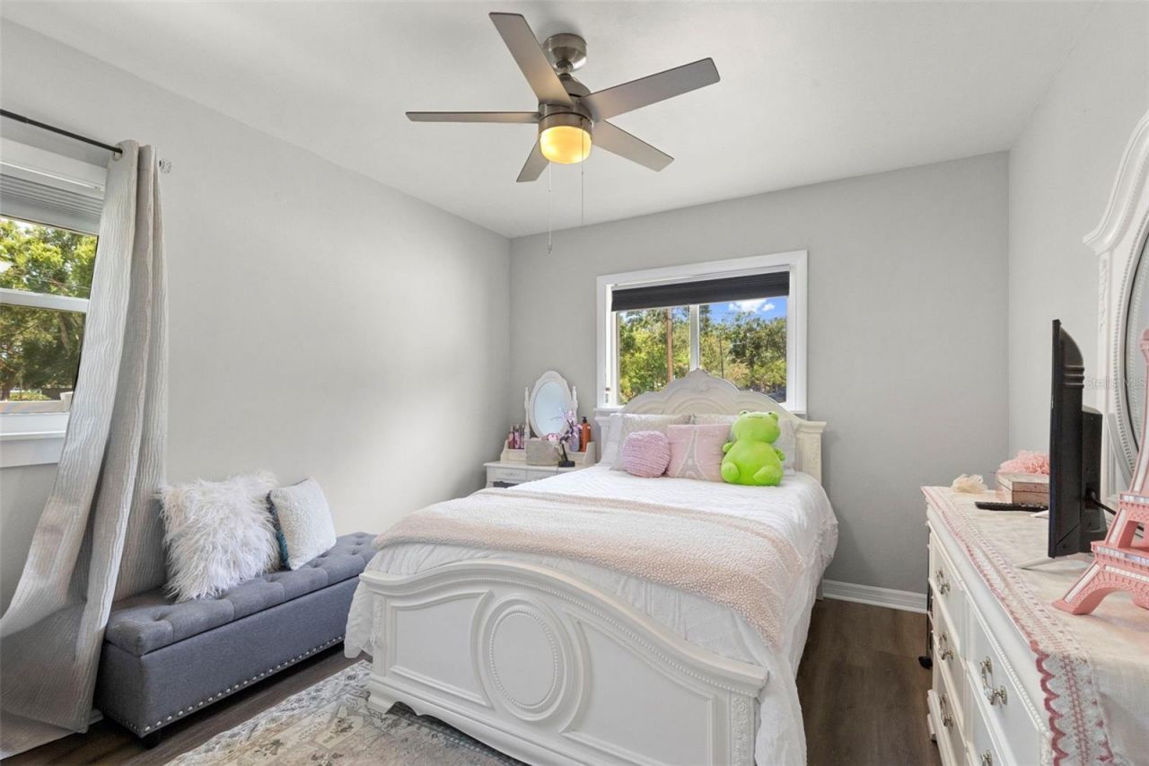 4832 5th Street S, Saint Petersburg, FL 33705 Photo
