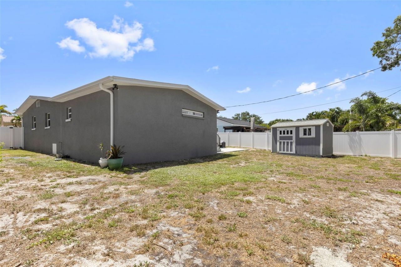 4832 5th Street S, Saint Petersburg, FL 33705 Photo
