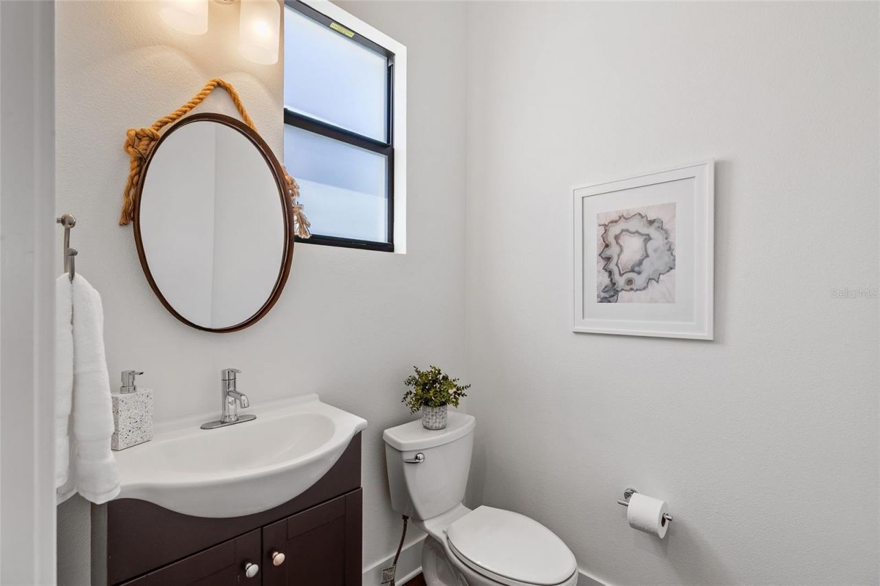 130 8th Street N, Saint Petersburg, FL 33701 Photo