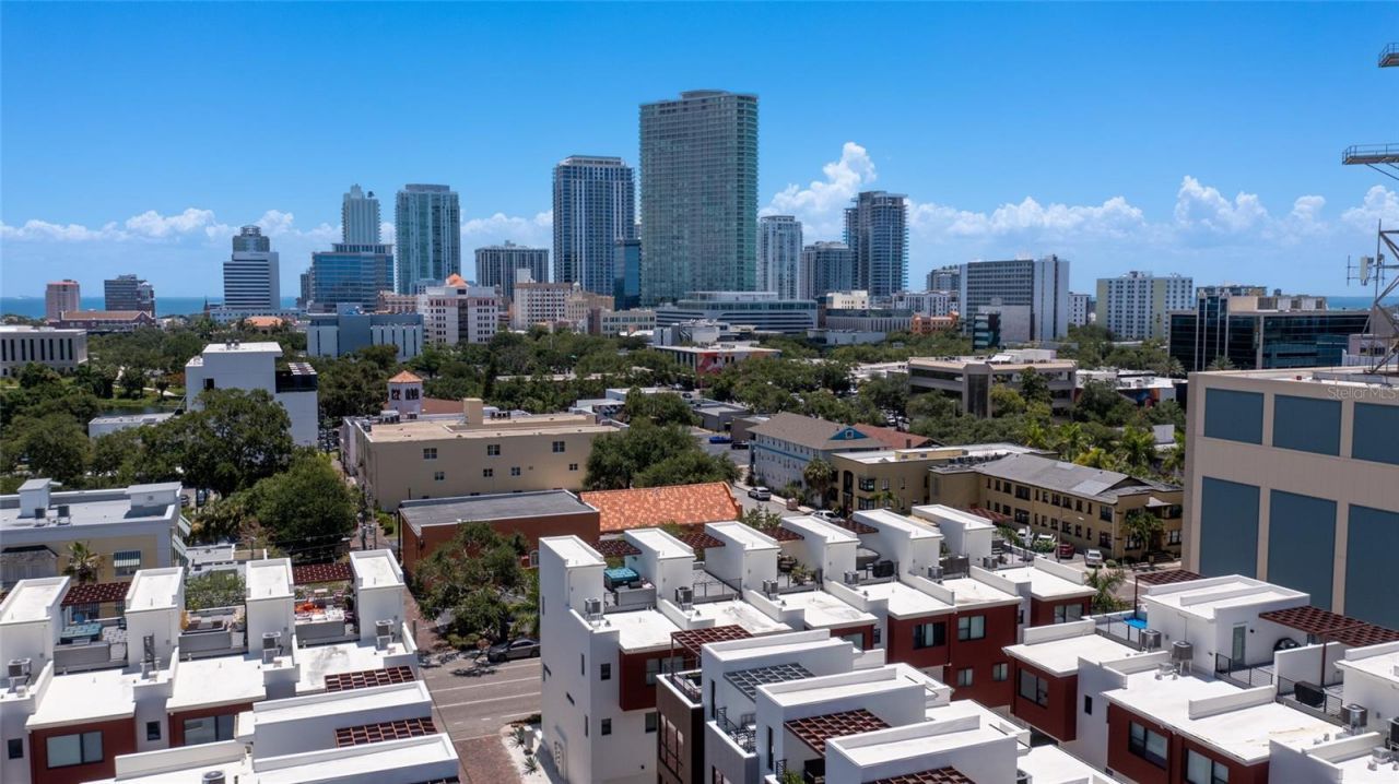 130 8th Street N, Saint Petersburg, FL 33701 Photo