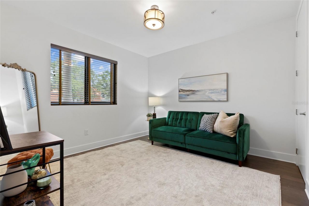 130 8th Street N, Saint Petersburg, FL 33701 Photo