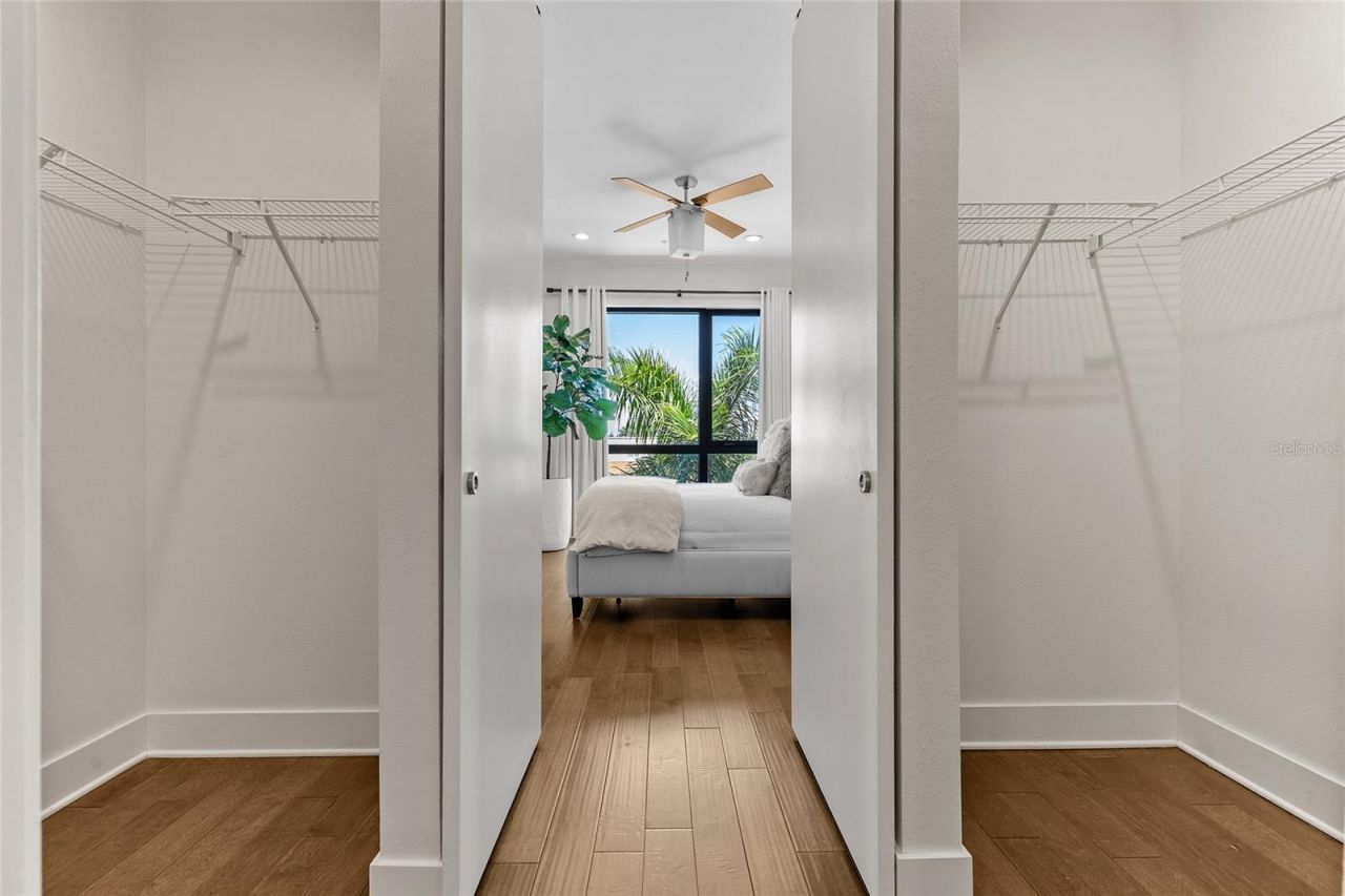 130 8th Street N, Saint Petersburg, FL 33701 Photo