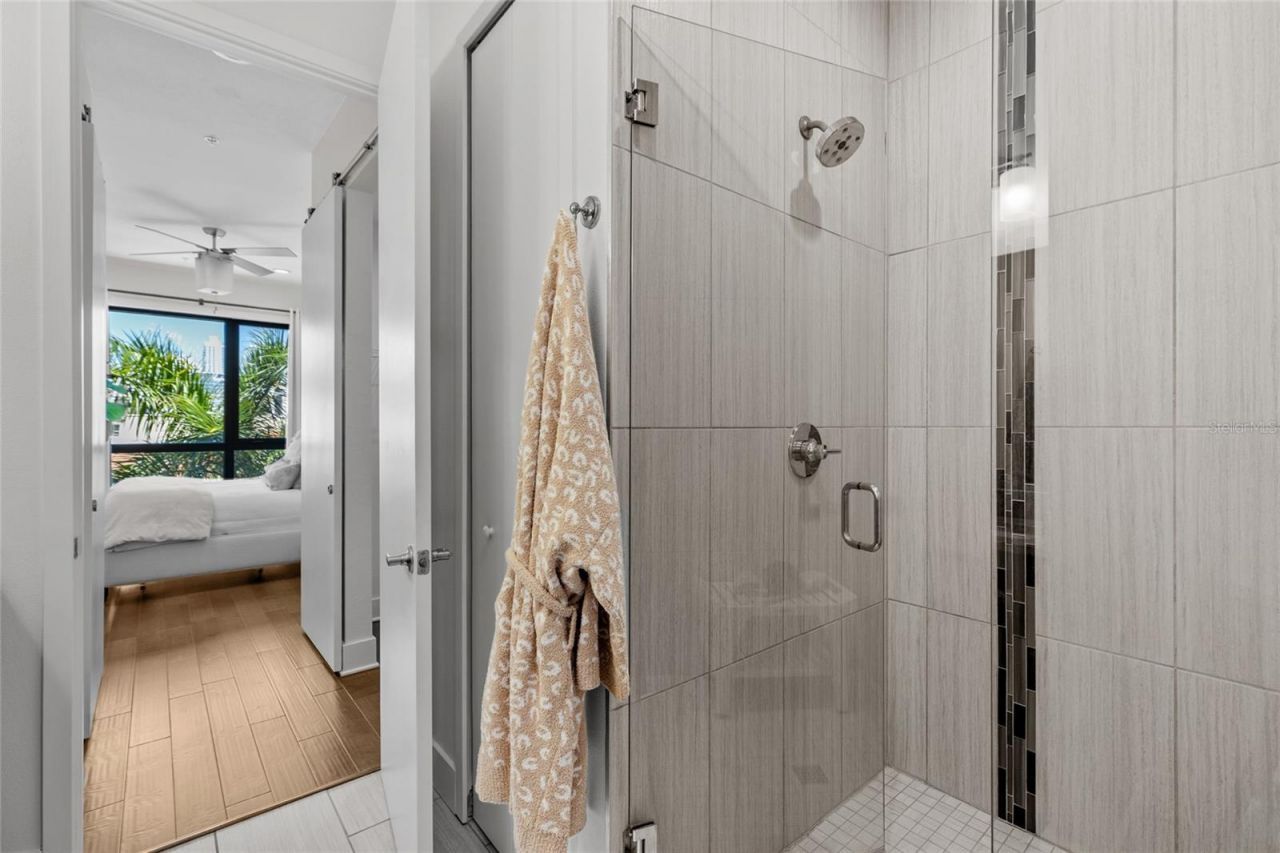 130 8th Street N, Saint Petersburg, FL 33701 Photo
