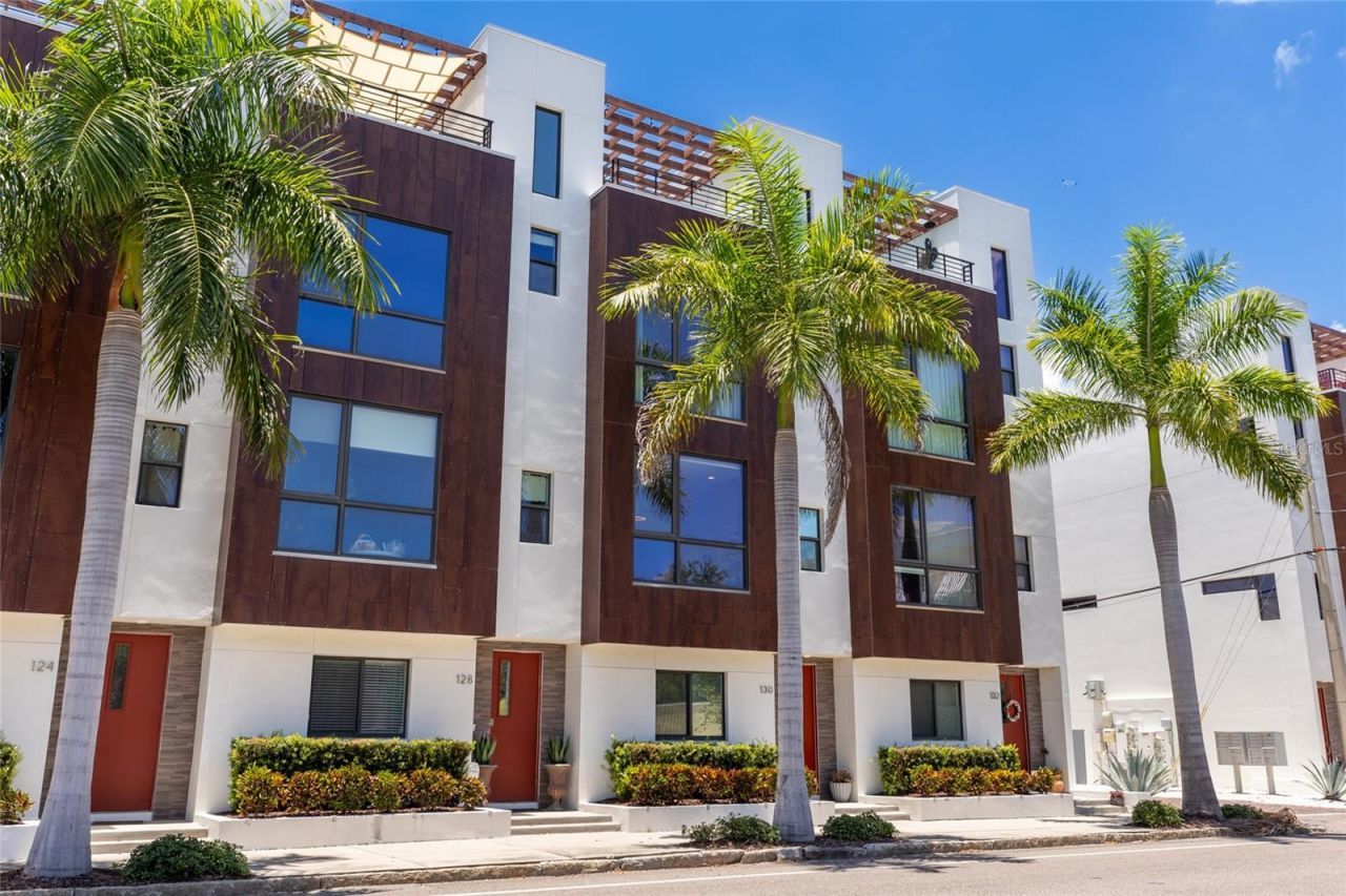 130 8th Street N, Saint Petersburg, FL 33701 Photo
